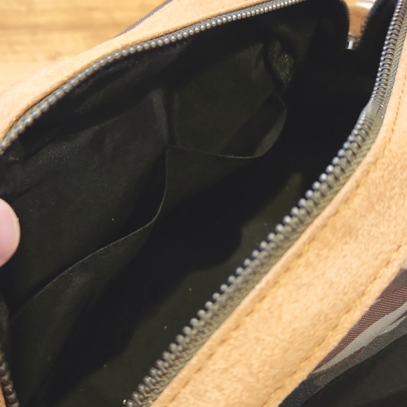 Toiletry Case - Picture 8 of 9